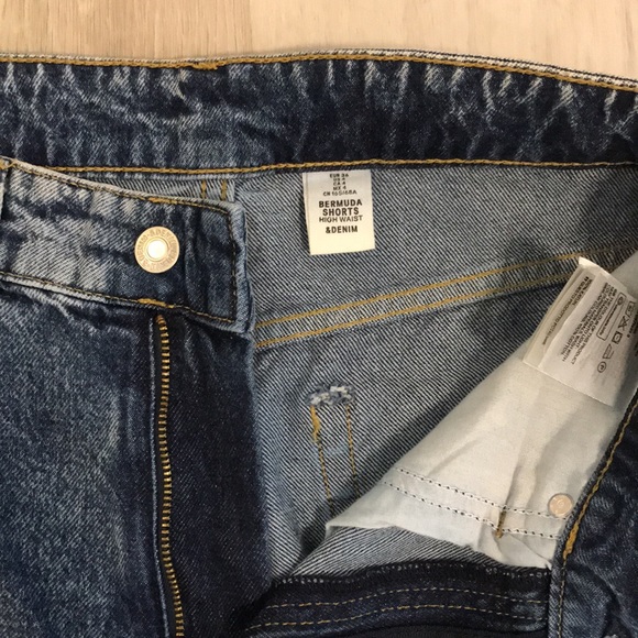 Bermuda Shorts High Waist - Picture 3 of 3